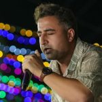 دانلود آهنگ ﺑﺲ که درﺣﺎﻟﺖ ﻣﺴﺘﻰ ﺑﻪ دروغ اﻓﺘﺎدﻳﻢ